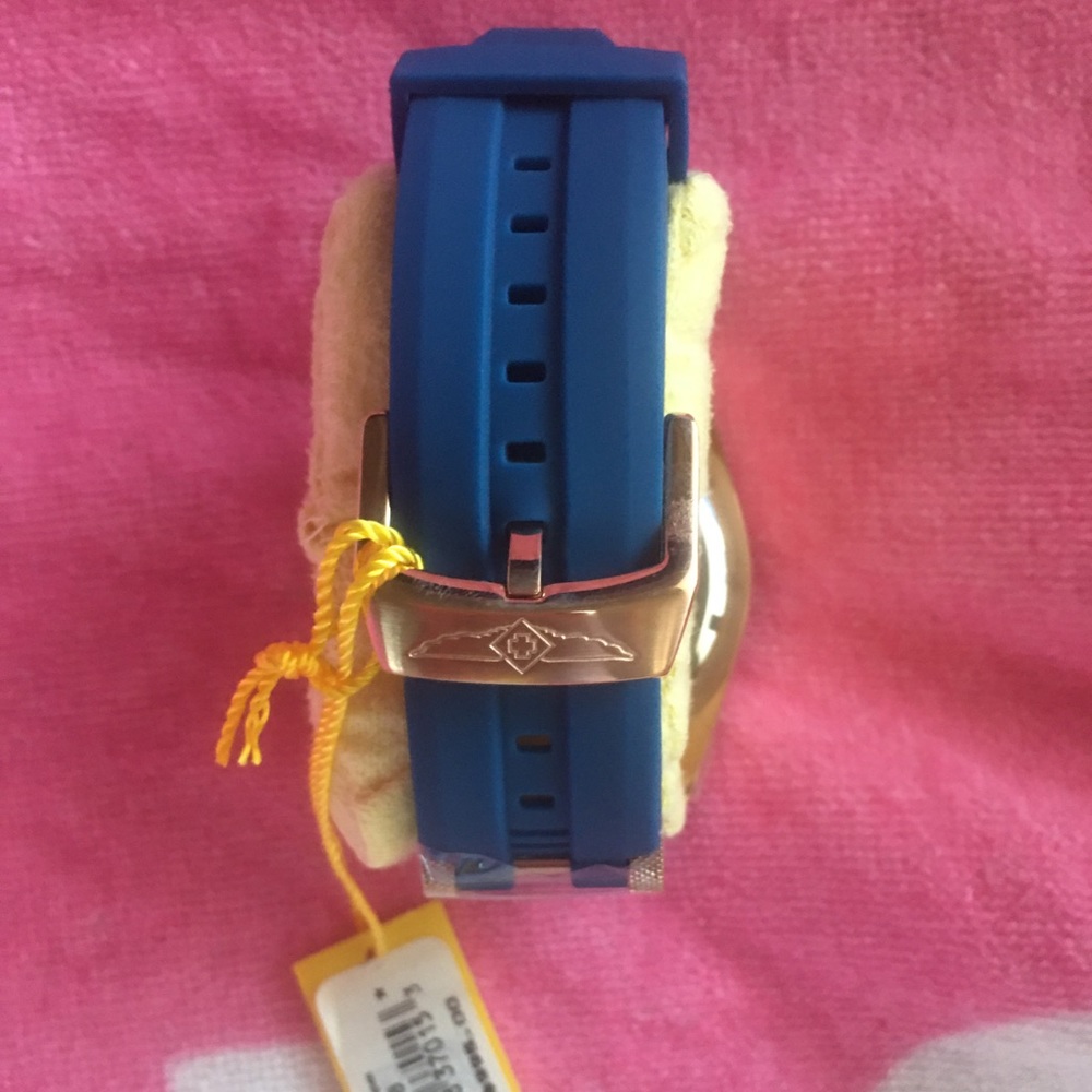 INVICTA MENS WATCH comes with storage case and papers - Picture 4 of 4